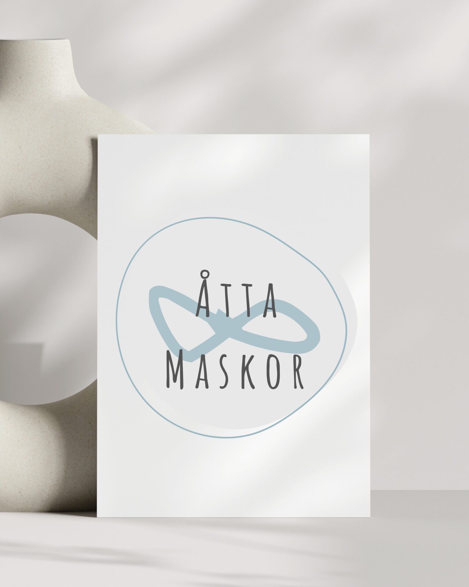 Åtta maskor mockup-1